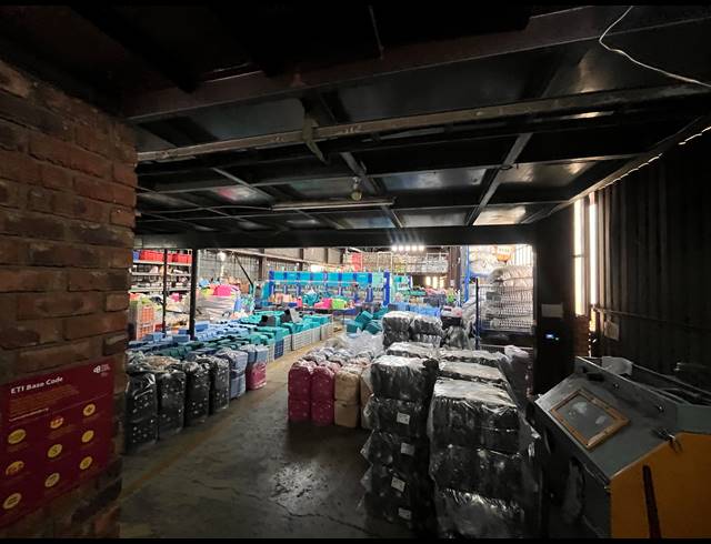 1,850M² WAREHOUSE TO LET IN CHLOORKOP